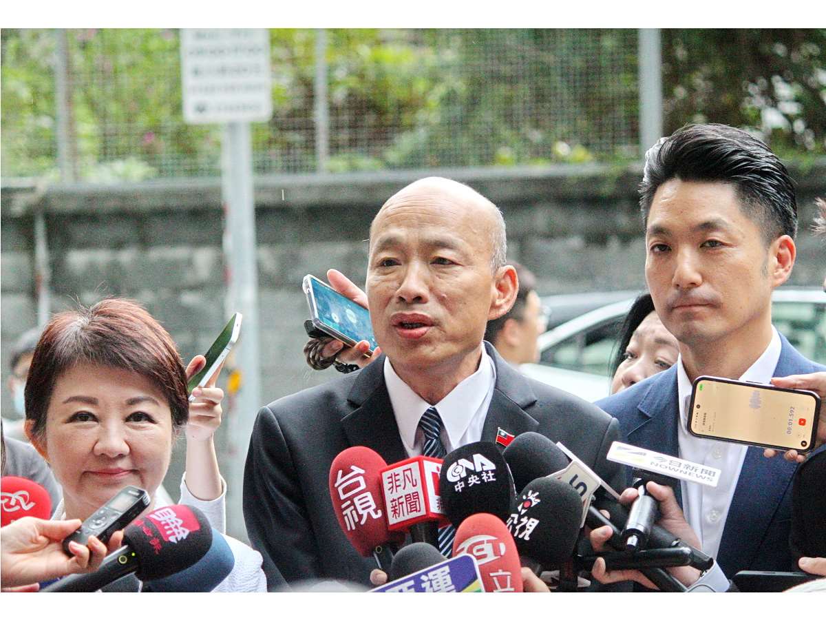 立法院長韓國瑜(中)20日受訪表示，行政院長卓榮泰將副署權武器化拿來反對立法院；圖左為台中市長盧秀燕，右為台北市長蔣萬安 (央廣記者王照坤 攝)