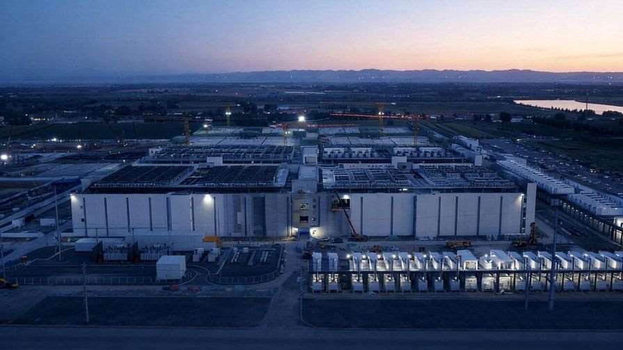 中國在內蒙古烏蘭察布建成全球最大的AI算力超大型設施。 (圖:取自中國能源網)