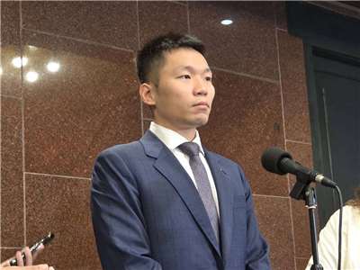 瓊斯盃男籃賽制爭議延燒，又傳出中華籃協面臨沉重財務壓力。運動部長李洋26日強調，國際邀請賽應貼近規範，協會也須提升資金控管及自治能力。(江昭倫 攝)