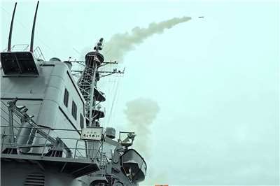 日本神盾級驅逐艦「鳥海號」7月29日在太平洋試射戰斧飛彈(Tomahawk)。 (圖:翻拍自X@JMSDF_PAO)