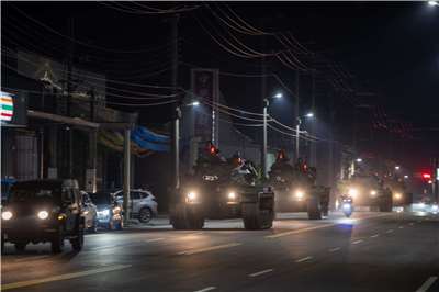 漢光42號演習第二天，第五作戰區將M60A3戰車機動至戰術位置。（圖：國防部提供）