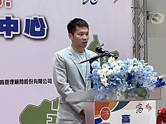 運動部長李洋1日出席高雄市三民運動中心啟用典禮，會後面對媒體詢問在立法院久站議論。李洋回應，希望聚焦「電子競技運動發展基本法」草案本身。