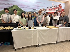 相距超過4000公里的台灣與印度，同樣擁有淵遠流長的飲茶文化，中興大學團隊（圖）4日將台灣茶藝帶到新德里，讓印度茶道愛好者感受「茶」不僅是技術，更是門藝術。