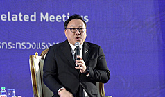 泰國勞工部長朱拉蓬13日在曼谷表示，東協統一區域技能認證制度，不僅有助於勞工跨境就業，也將使外國投資者與整體產業受益。