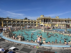 匈牙利塞切尼溫泉浴場（Szechenyi Thermal Baths）將於秋季展開翻修，預計耗時12個月，旨在保存文化與建築價值，同時提升服務品質。