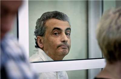 俄羅斯法院17日將反對派政治人物施洛斯伯格(Lev Shlosberg)判處11年徒刑，罪名是批評莫斯科在烏克蘭的軍事行動。