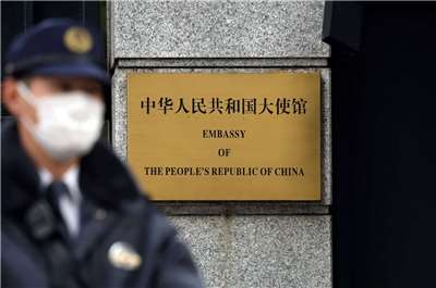 日本一名自衛官3月持刀闖進駐東京的中國大使館被捕，28日已被免職。(路透社/達志影像)