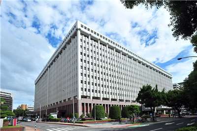 台塑瞄準AI商機，全力布局半導體相關化學品市場。圖為台塑總部大樓。(圖 : 維基百科)