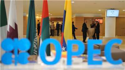 石油輸出國組織與夥伴國(OPEC+)預料將決定調升9月石油生產配額。資料照片。