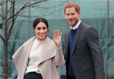 英國媒體報導，哈利王子與妻子梅根(Meghan)及兩名子女26日抵達英國。檔案照。 (圖:肯辛頃宮X平台)