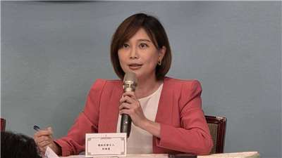 總統府27日召開「健康台灣推動委員會」第八次委員會議，總統府發言人郭雅慧晚間舉行會後轉述記者會 ，並接受媒體提問（劉玉秋攝）
