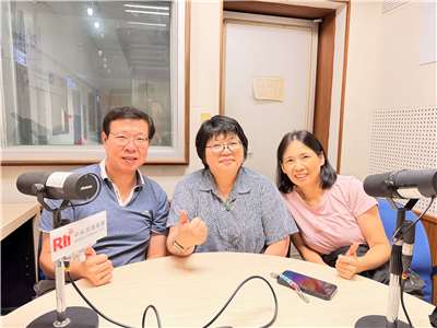 《臺灣夜市 Taiwan Yes!》主持人曾偉旻，專訪教師康瑞宗、邱麗慧、林佳慧