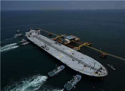 日本出光興產旗下油輪「出光丸」，是中東局勢惡化、荷莫茲海峽受阻後，首艘順利返抵日本的相關大型油輪。