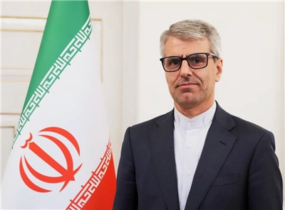伊朗外交部發言人貝卡伊(Esmaeil Baqaei)表示，伊朗目前未與美國進行談判。(圖：X@IRIMFA_SPOX)