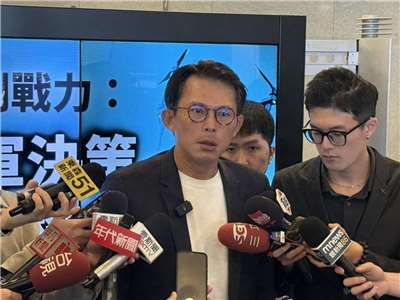 高院認為，民眾黨主席黃國昌(圖)言論涉及公共事務，對鏡週刊報導給予負面評價，雖使精鏡傳媒感到不悅，但屬對可受公評之事所為適當評論。資料照片。(鄭佑漢 攝)
