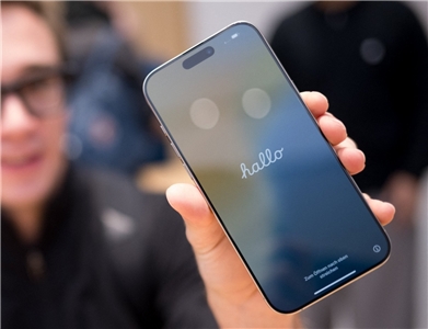 研調機構指出，受記憶體等零組件價格上漲影響，即將推出的iPhone 18系列成本明顯增加。圖為iPhone手機資料照。(AFP)