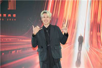 熬25年站上C位，歐馬克首掌廣播金鐘頒獎典禮主持棒。(三立電視台提供)