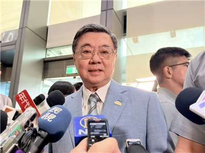行政院長卓榮泰1日出席活動前受訪回應監察院及NCC委員人事同意權。(鄭佑漢 攝)