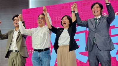 民進黨台北市長參選人沈伯洋、新北市長參選人蘇巧慧今天(22日)出席律師後援會成立大會，桃園市長參選人黃世杰、宜蘭縣長參選人林國漳也到場力挺，4人皆具法律背景。(圖:蘇巧慧粉專)
