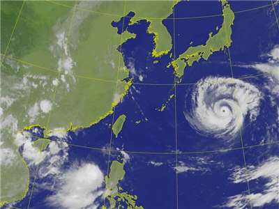 中度颱風白海豚未來將進入東海，預計登陸中國。（圖：氣象署）