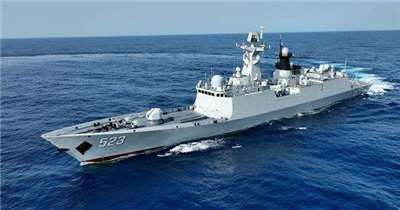中國國防部11日宣布中國海軍紅河艦(圖)將與印尼海軍「萊」號護衛艦在台島以東海域舉行通航演練，引發台灣高度關切。(微博)