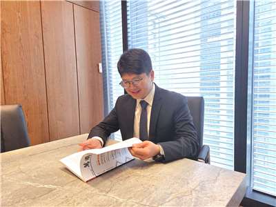 台灣雖然沒有「被遺忘權」的明文法規，但律師吳家欣指出在台灣仍能主張此權利。(饒辰書 攝)
