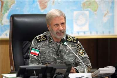 伊朗軍隊總司令哈塔米(Amir Hatami)表示，「凡擊殺、俘虜並且將入侵的美國軍人移交者，將獲得等值3萬美元或50億託曼(toman)的獎勵。」(檔案照)