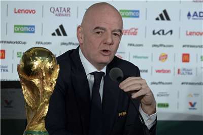 FIFA主席英凡提諾(Gianni Infantino)近來因推動世界盃商業權利股權出售計畫而惹出不少爭議。資料照。