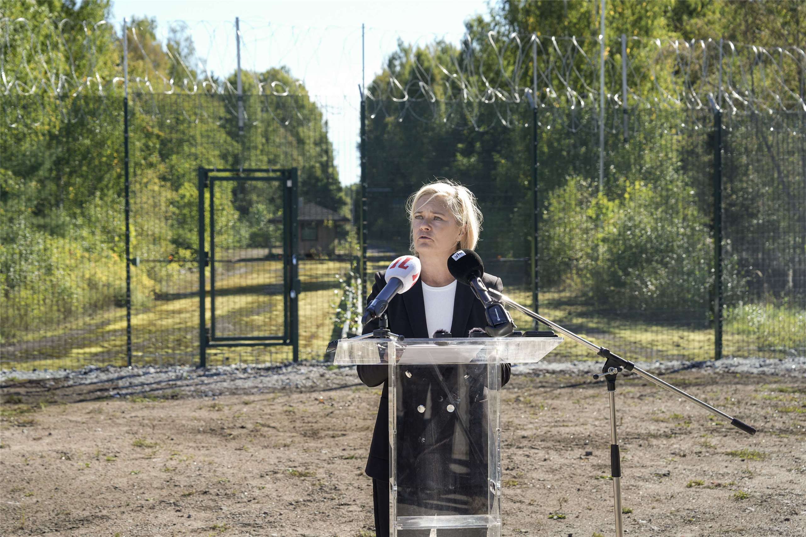 芬蘭內政部長蘭塔仁(Mari Rantanen)7日宣布，完成與俄羅斯接壤的東部邊境長達200公里的圍欄。