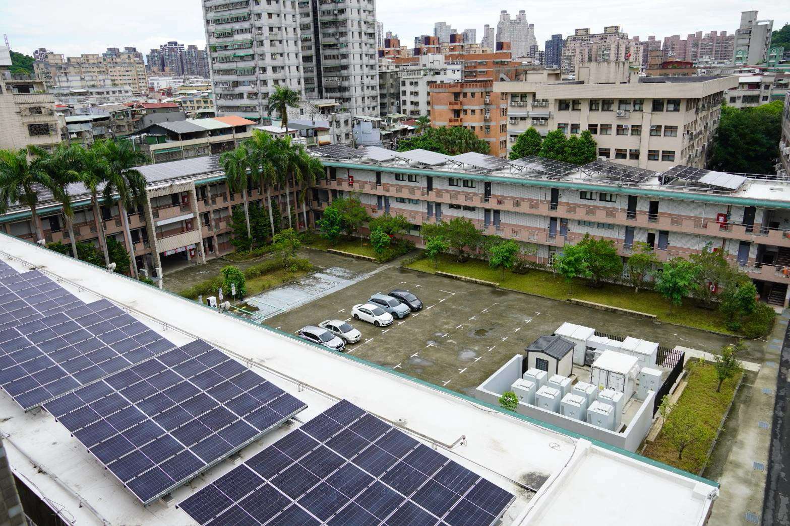 台科大華夏校區完成微電網系統建置，成為全台首座都市型校園微電網。(台科大提供)