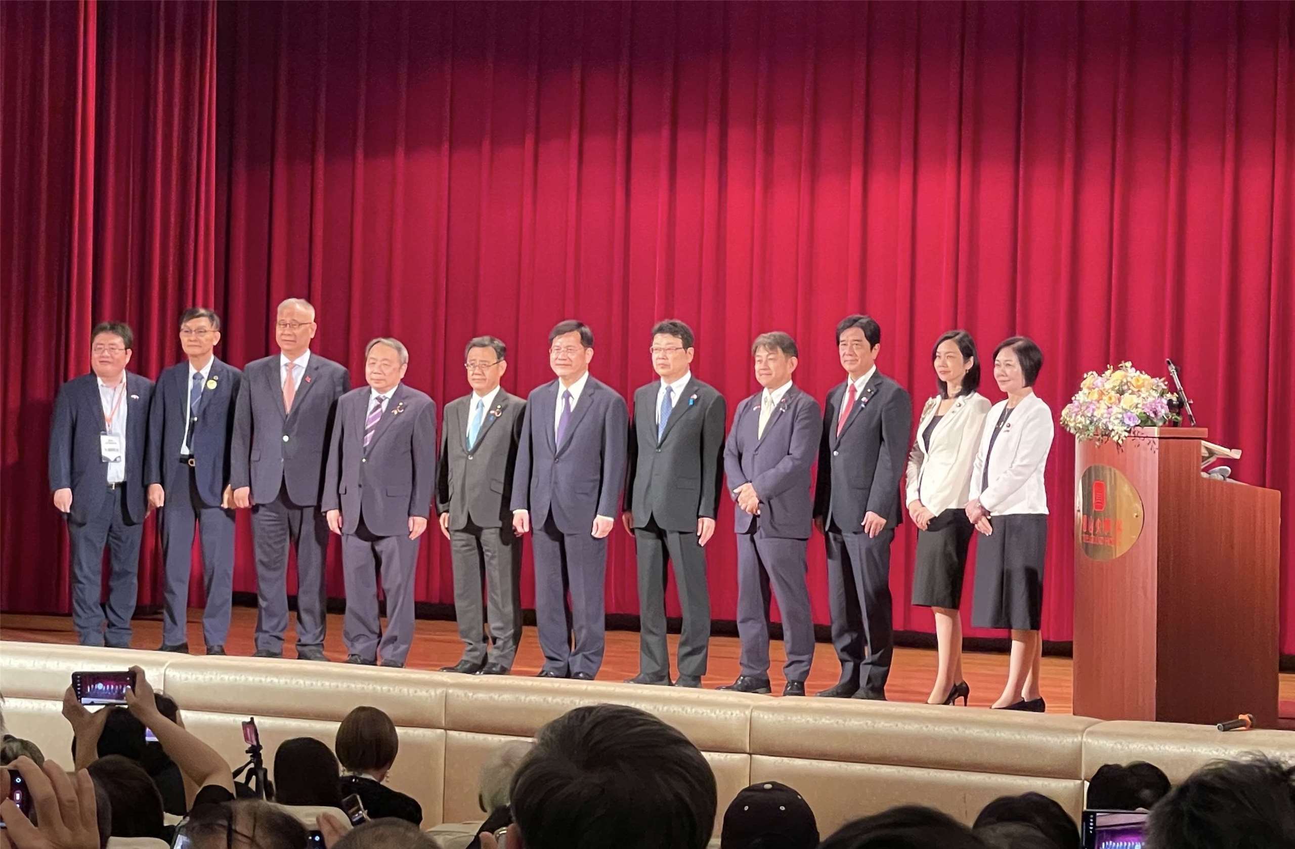印太戰略智庫主辦「2026臺日外交國防論壇」邀請日本參議員北村晴男率領之跨黨派「思考臺灣海峽和平與穩定國會議員之會」7名國會議員共同參與，藉此進行台日外交與防衛對話深化交流。(陳文甲提供)
