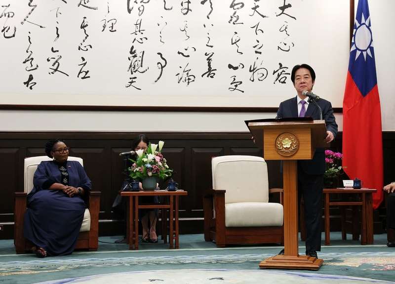 非洲友邦史瓦帝尼王國副總理札杜莉（Thulisile Dladla）今年第3度率團訪台，賴清德總統22日在總統府接見訪團，親自表達歡迎之意。(圖:中央社)