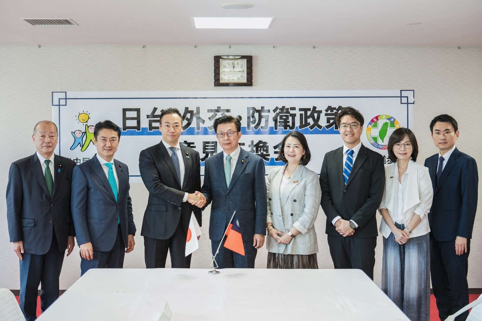 民進黨與日本自民黨14日於東京進行第7回「外交、防衛政策對話」。(圖：沈伯洋競選團隊提供)