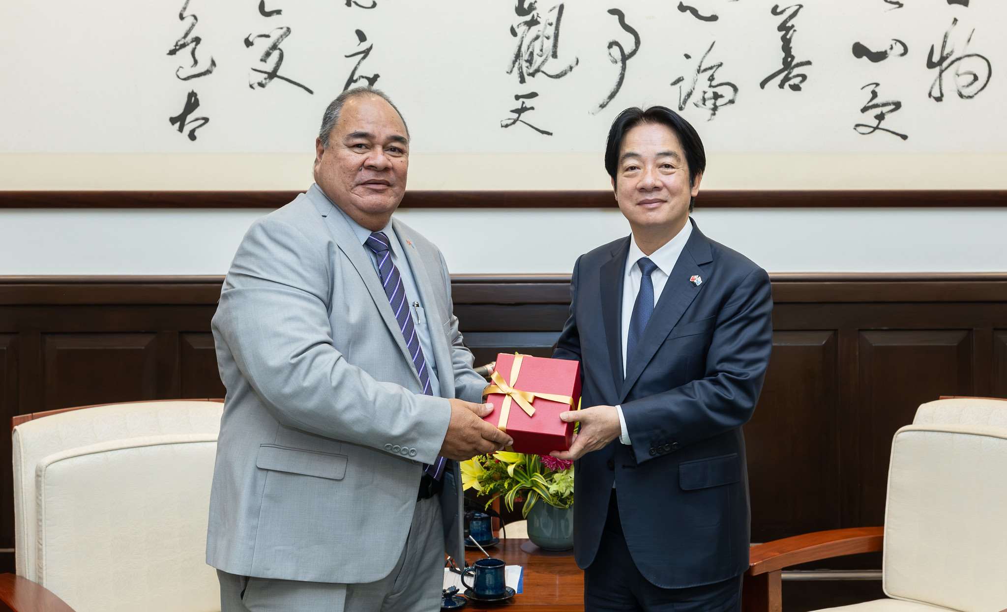 賴清德總統15日接見吐瓦魯國外交、勞工及貿易部部長帕納巴(Hon. Paulson Panapa)訪團。 (圖:總統府)