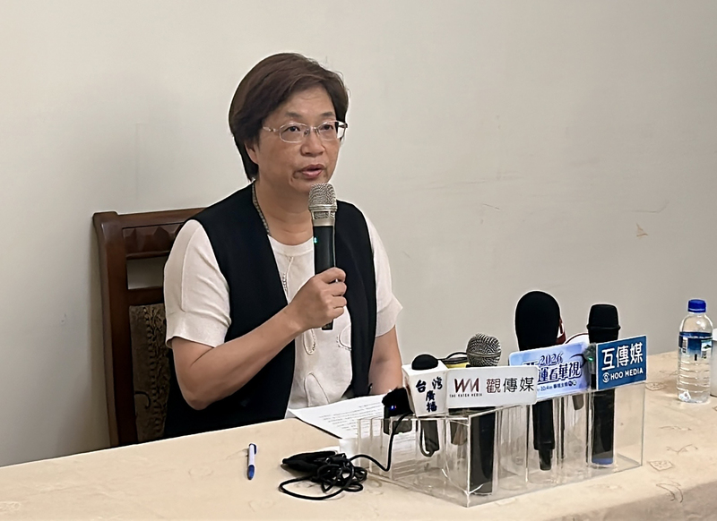 彰化縣長王惠美(圖)4日臨時舉行記者會，談及外界關注她輔選議題時一度哽咽說，正因她愛黨愛彰化，中國國民黨縣長提名是她心中罣礙。