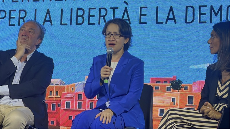 副總統蕭美琴11日晚間出席義大利文托泰內島（Ventotene）第二屆「文托泰內歐洲自由與民主論壇」擔任主賓，她強調台灣有權利和全世界交朋友。
