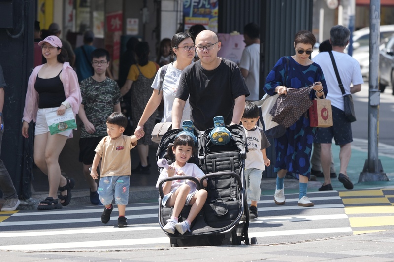 氣象署表示，大台北29日有局部36度左右或以上高溫發生的機會。資料照片。