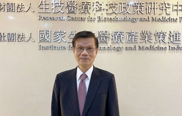 翁啟惠為國際知名醣化學家，現為中研院基因體研究中心與美國斯克里普斯研究院(The Scripps Research Institute)合聘特聘研究員。(圖：生策會官網)