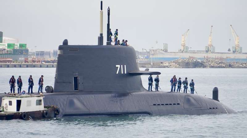 海軍表示，海鯤艦(圖)沒有預設交艦時程。資料照片。