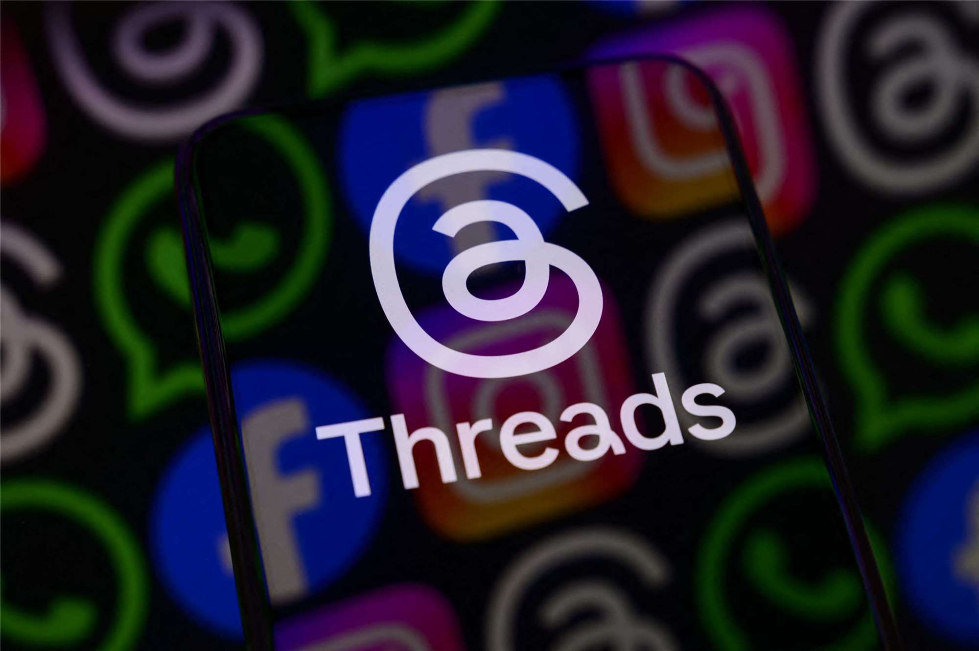 社群平台「Threads」的家長監護功能在台灣上線，家長能查看家中青少年在App上的使用狀況。資料照。(AFP)