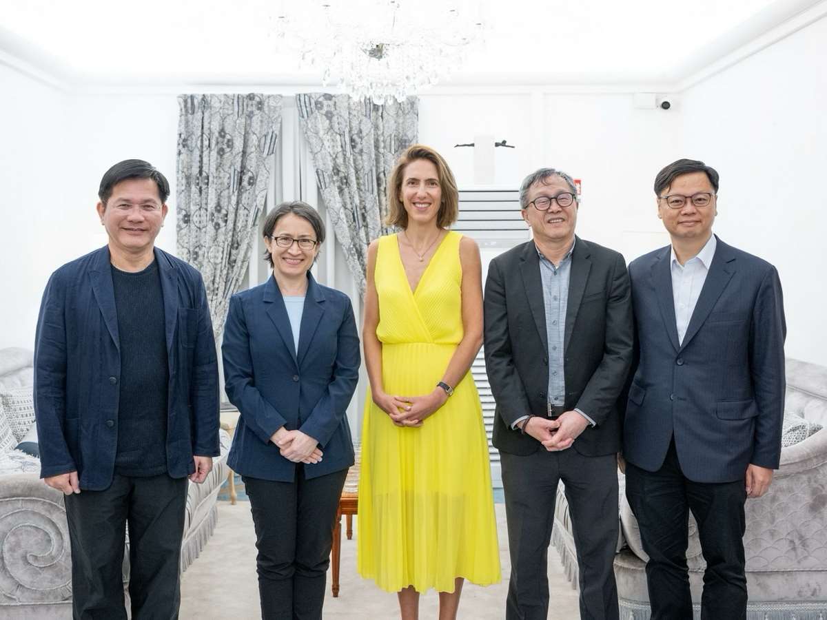 副總統蕭美琴(左二)與外長林佳龍(左一)11日在文托泰內期間，會晤歐洲議會復興歐洲黨團主席、議員阿耶(Valerie Hayer，中)。 (外交部提供)