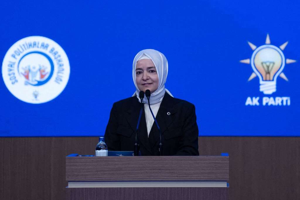 土耳其前家庭部長暨執政黨高層卡雅(Fatma Betul Sayan Kaya)。圖攝於2024.12。資料照。(AFP)