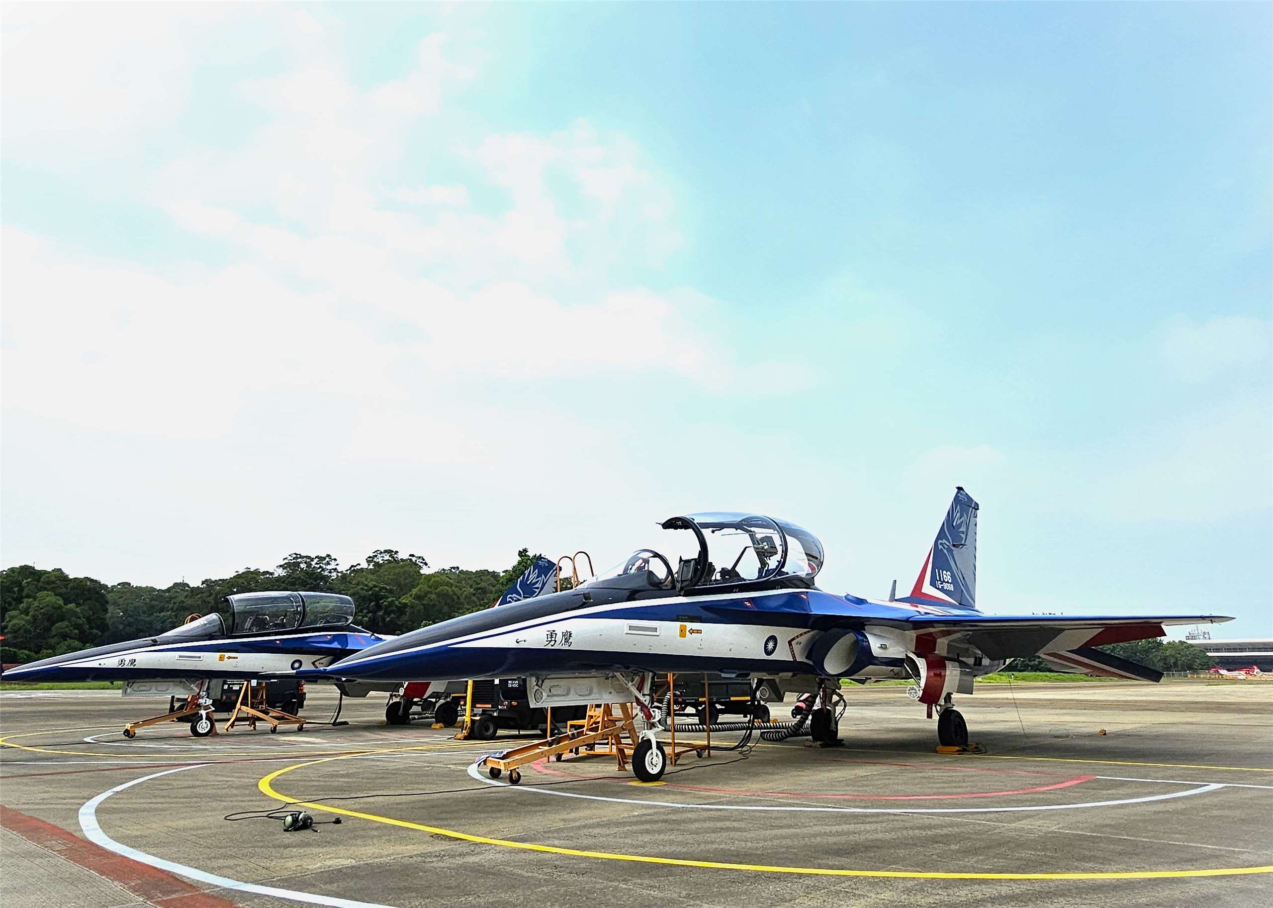 國機國造首架「勇鷹」AJT新式高教機。(圖：AIDC)