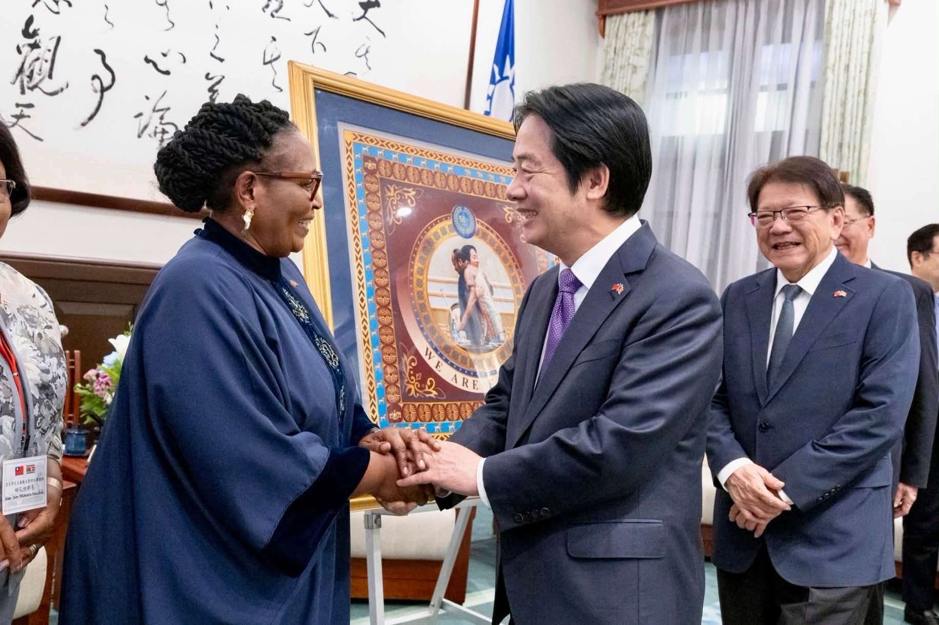 非洲友邦史瓦帝尼王國副總理札杜莉（Thulisile Dladla）今年第3度率團訪台，賴清德總統22日在總統府接見訪團，親自表達歡迎之意。(圖:總統賴清德臉書)