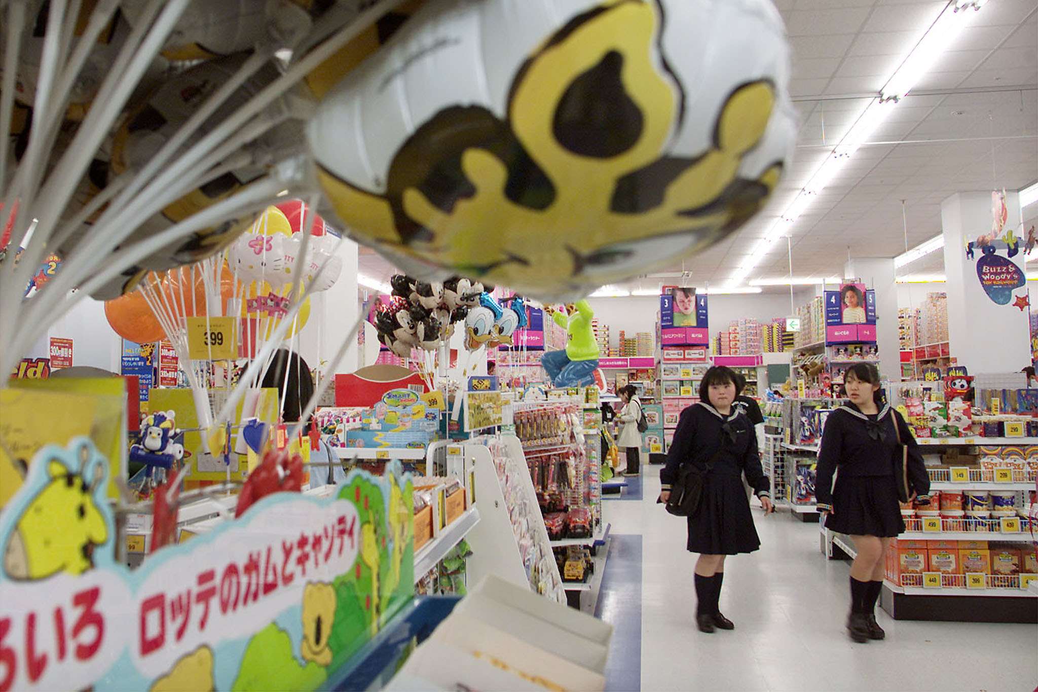 日本東京台場的玩具反斗城(Toys R Us)門市。(路透社/達志影像)