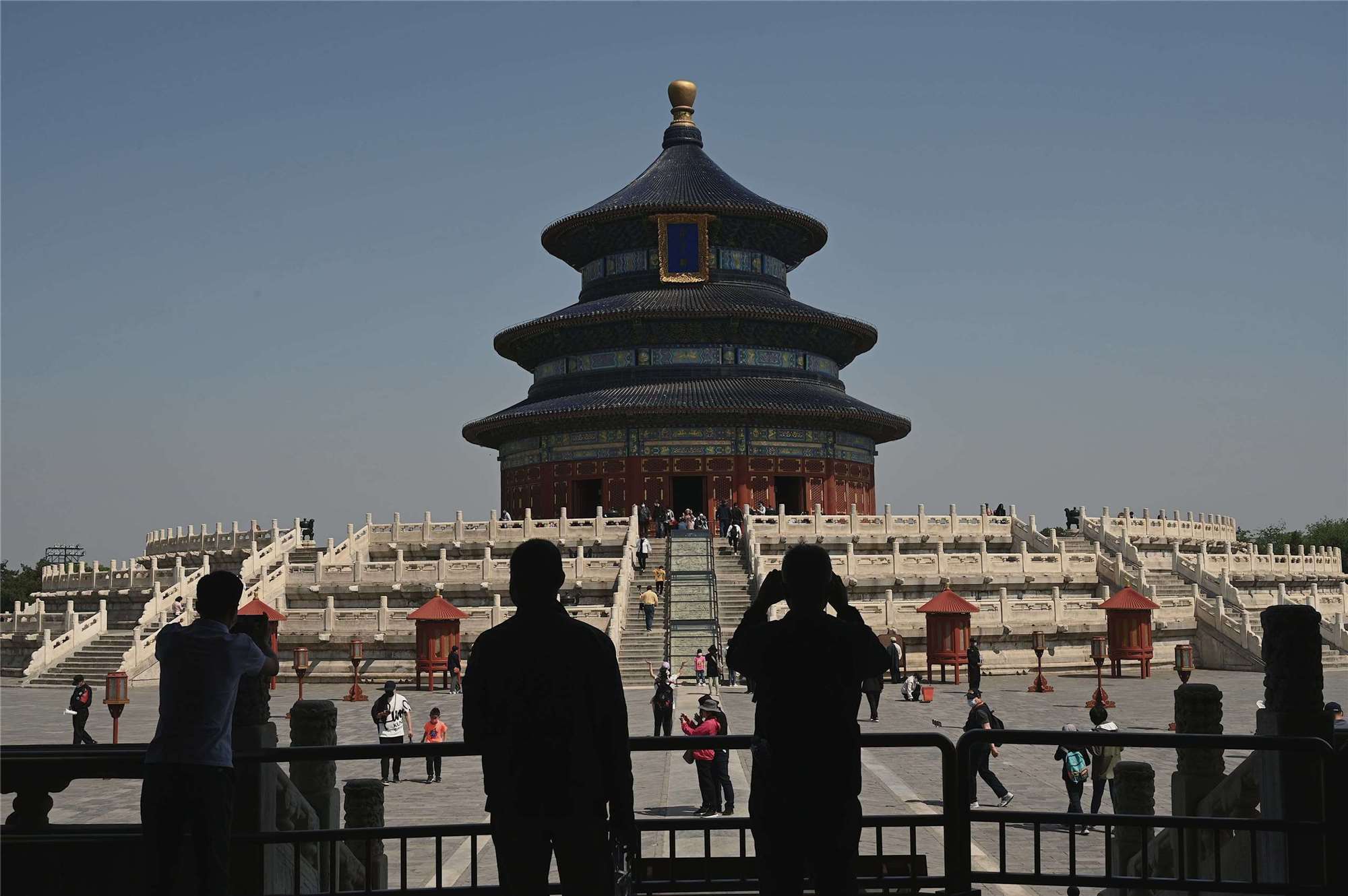 為維護旅客赴陸安全，觀光署日前發函給旅行業者，要求業者從9月1日起，辦理赴陸考察、參訪及旅客自組團業務時，須逐團確認並填寫「旅行業辦理赴陸考察、參訪及旅客自組團業務注意事項」。圖為北京天壇。資料照。