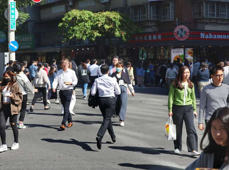 主計總處統計，8月失業人數為41萬1千人，增加2千人，主要是應屆畢業生投入尋職行列，帶動初次尋職失業者增加3千人。資料照。
