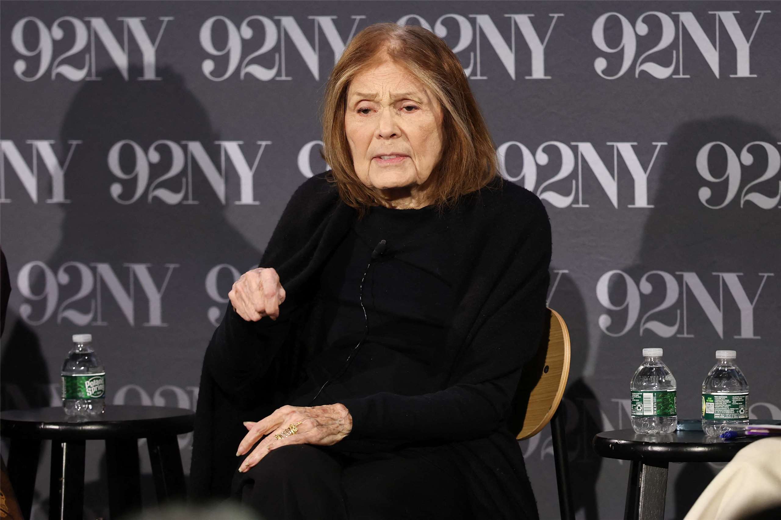 美國知名記者、作家、演說家及女權運動先驅葛洛瑞亞．史坦能(Gloria Steinem)2日逝世，享壽92歲。