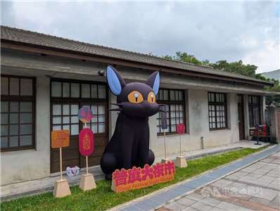 從《魔法阿媽》到陰界夜市：漫畫帶你逛一場另類普度