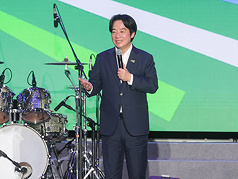 民進黨創黨40週年紀念音樂會19日在台北登場，黨主席賴清德會中指出，今年是民進黨創黨40年，也是台灣總統直選30年，以音樂會舉辦黨慶，希望用歌聲唱出台灣從戒嚴專制走向民主自由的艱難道路，也向過去勇敢站出來對抗威權、不怕被捕入獄甚至犧牲生命的民主前輩致敬。
